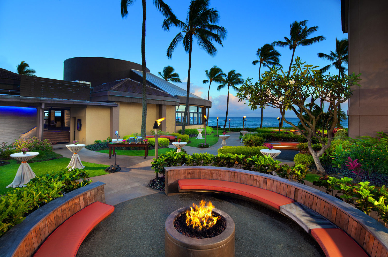 RumFireExterior RumFire at Poipu Beach.