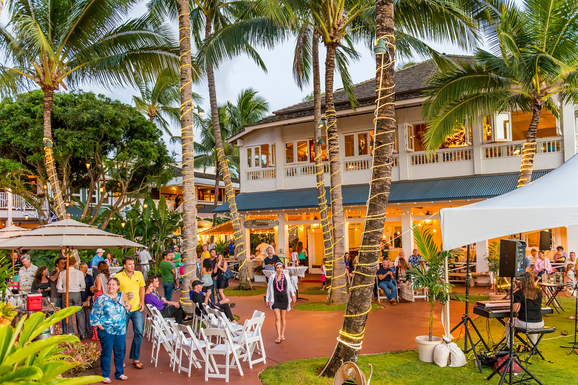 Kaloa outdoor eating area on Kauai, Hawaii